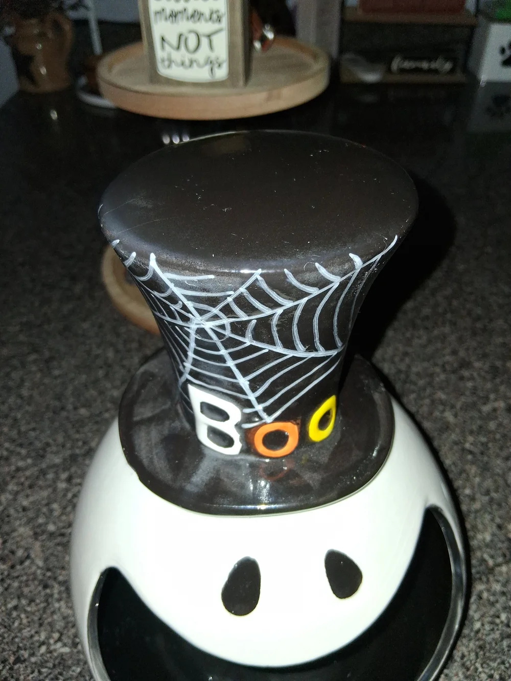 Ceramic Halloween Ghost Candy Holder with 'BOO' Top Hat